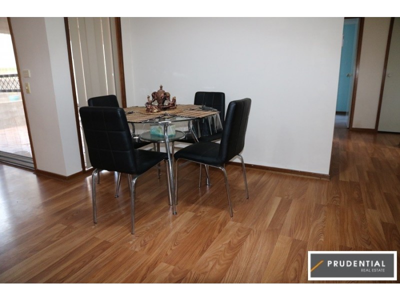 50 Downes Cr, Currans Hill NSW 2567