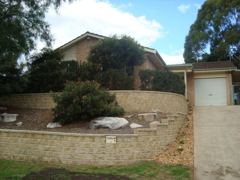 4 Olympic Court, Bradbury NSW 2560