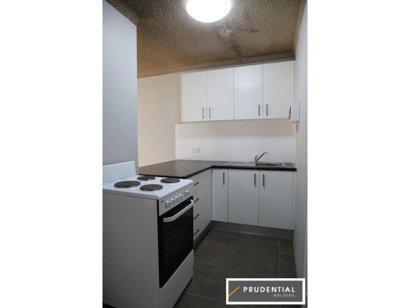 6/60 Lithgow Street, Campbelltown NSW 2560