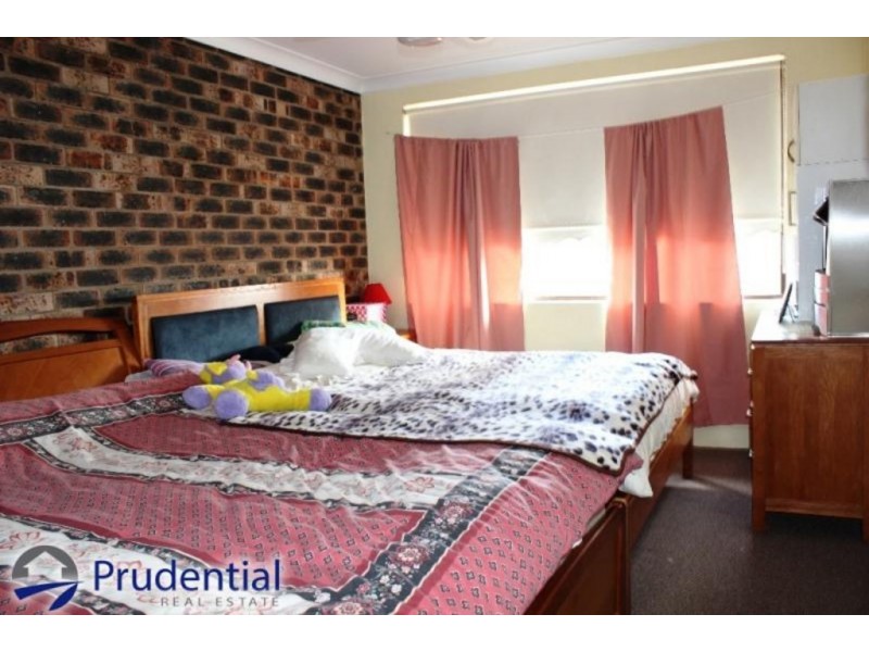 1/19 Stewart Street, Campbelltown NSW 2560