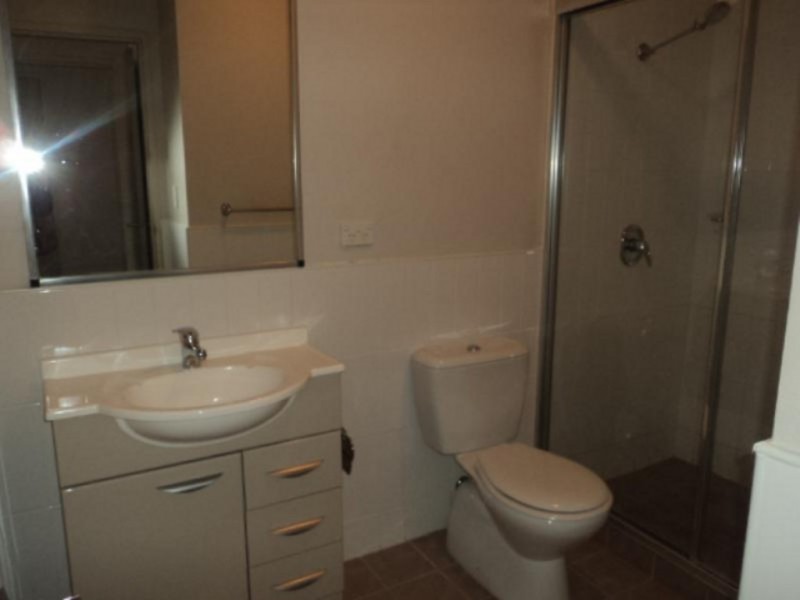 7-9/46 King Street, Campbelltown NSW 2560