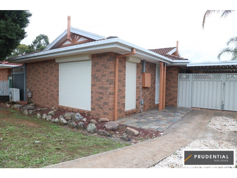 9 Lodestone Pl, Eagle Vale NSW 2558