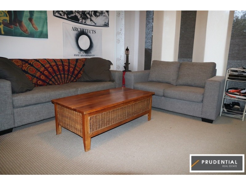 1F/541 Pembroke Rd, Leumeah NSW 2560