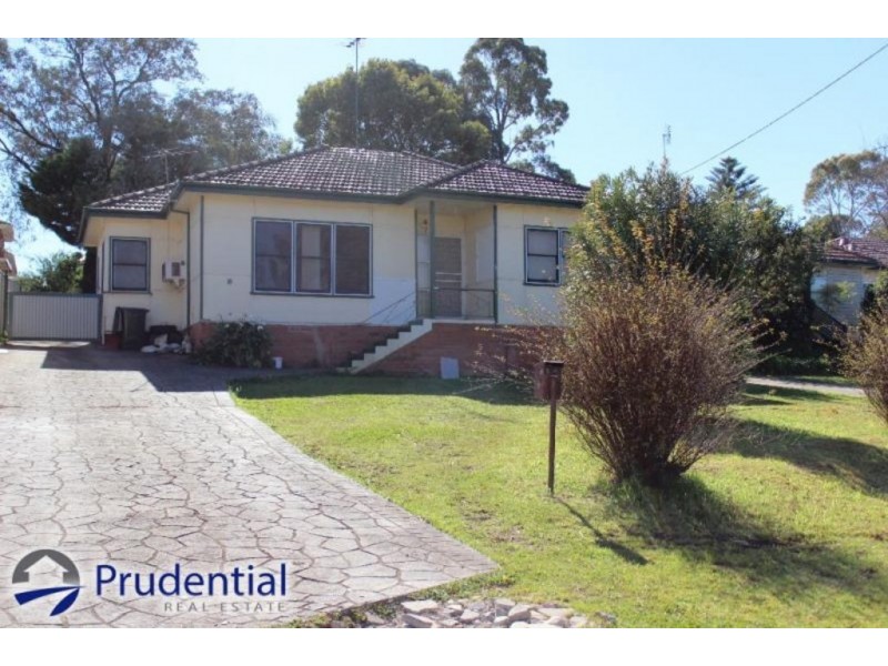 18 Donaldson St, Campbelltown NSW 2560