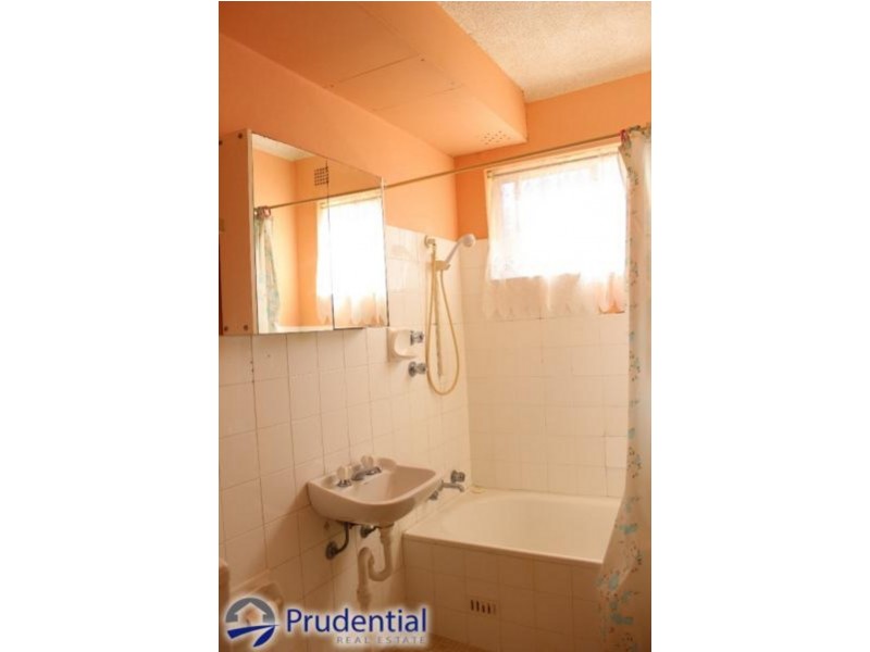 4/88 Dumaresq St, Campbelltown NSW 2560