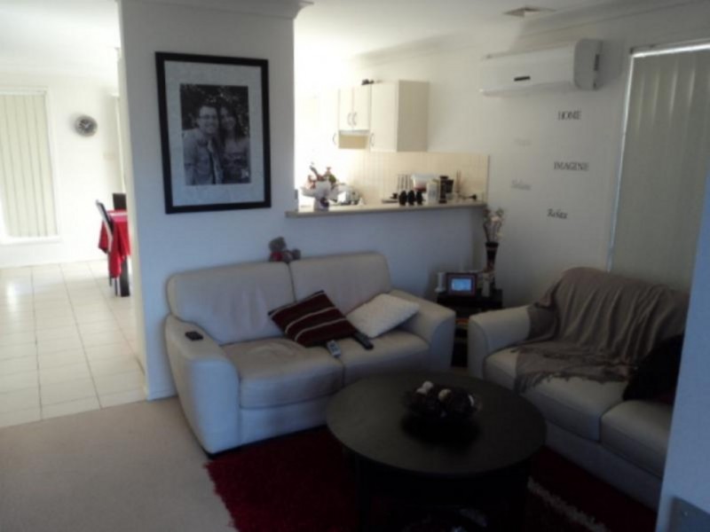 24 St Simon Cl, Blair Athol NSW 2560