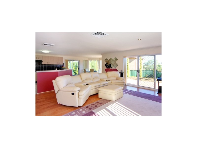 Glen Alpine NSW 2560