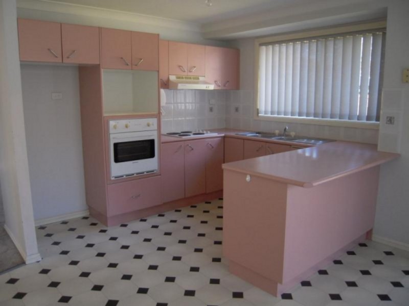 6 Quokka Place, St Helens Park NSW 2560