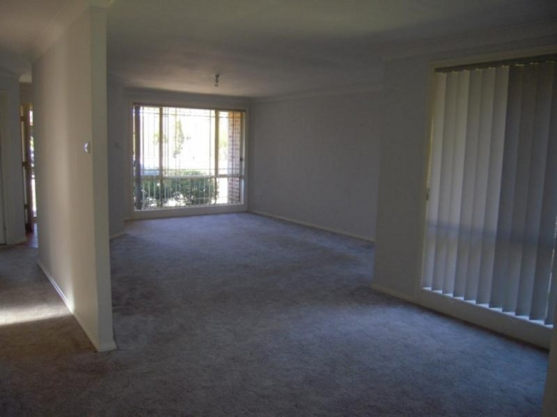 6 Quokka Place, St Helens Park NSW 2560