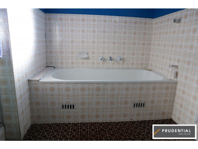 59 Brudenell Ave, Leumeah NSW 2560