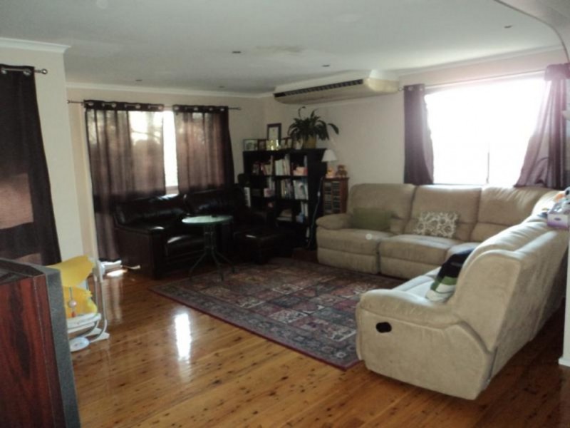 3 Bronte Place, Woodbine NSW 2560