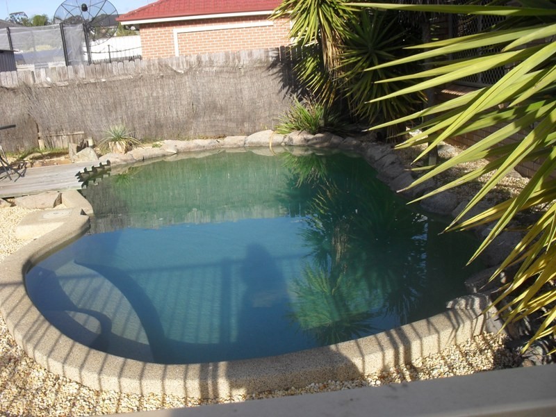 30  Lysander Ave, Rosemeadow NSW 2560