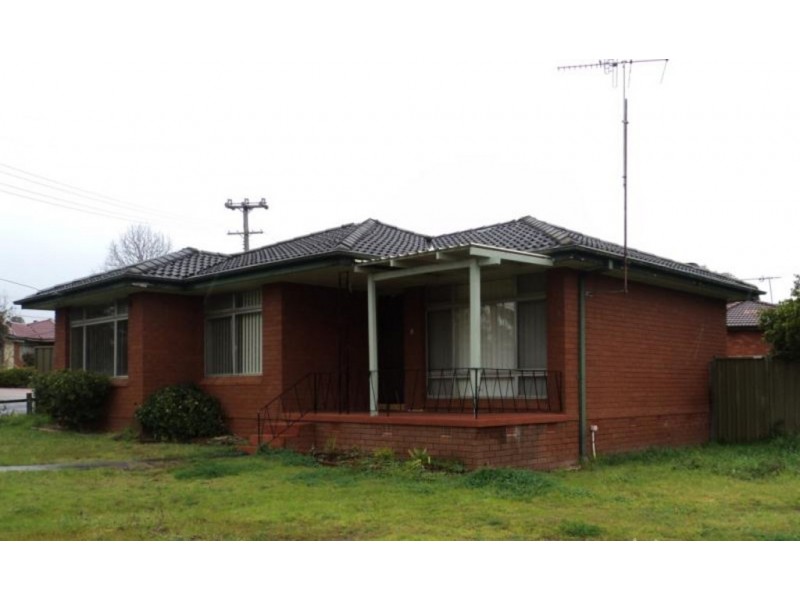 30 Nicholson Avenue, Leumeah NSW 2560