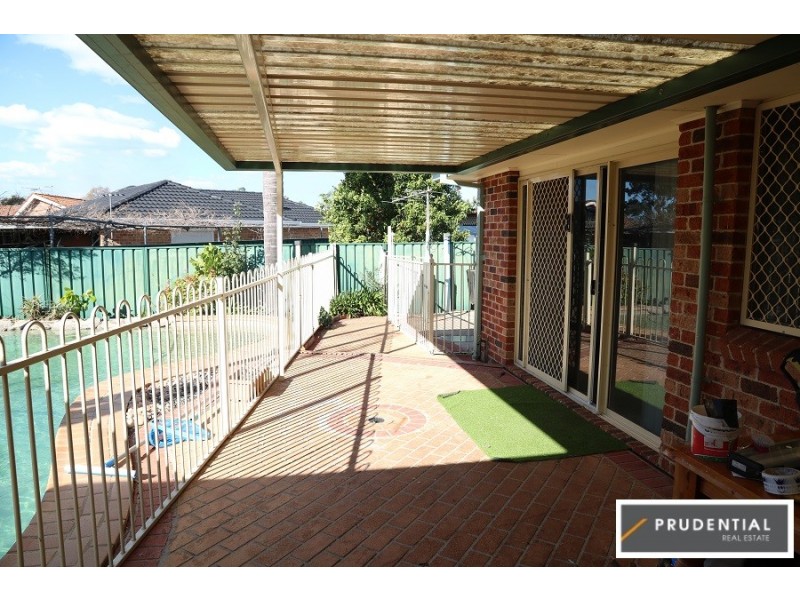 65 Othello Ave, Rosemeadow NSW 2560
