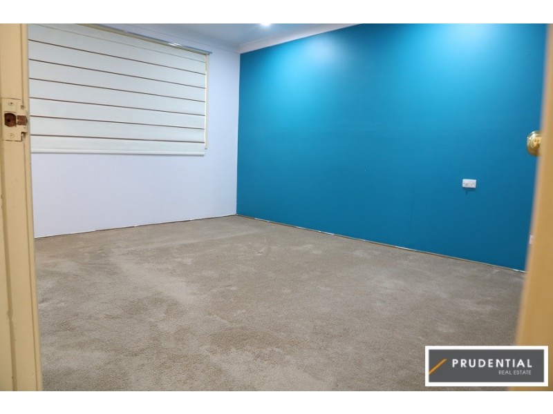 65 Othello Ave, Rosemeadow NSW 2560