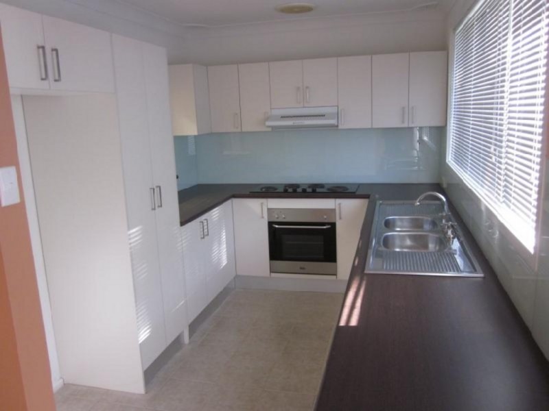 37 Spitfire Drive, Raby NSW 2566
