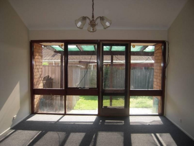 7 Green Lane, Bradbury NSW 2560