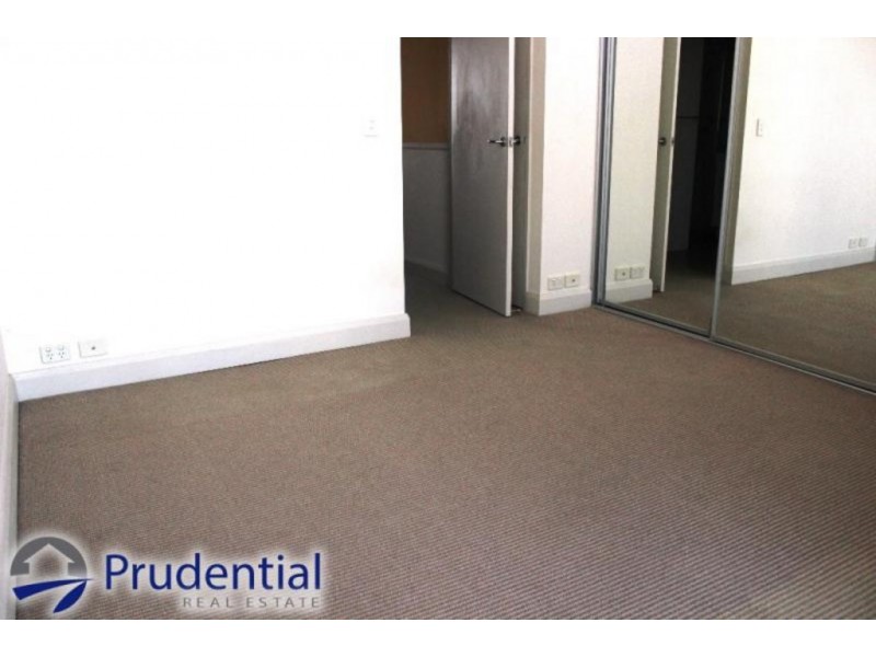 36F/541 Pembroke Road, Leumeah NSW 2560