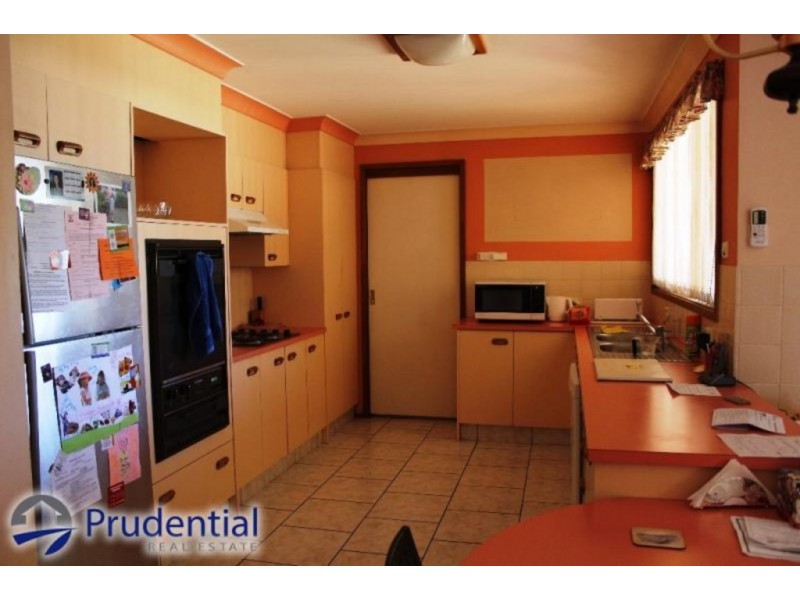41 Kearns Avenue, Kearns NSW 2558