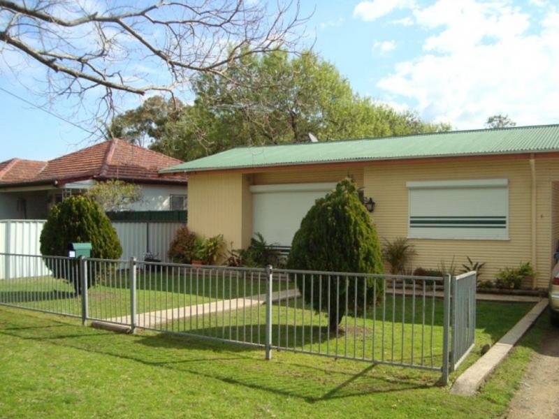 45 Surrey Street, Minto NSW 2566
