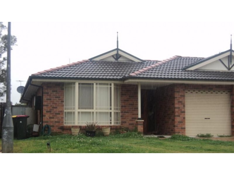 81a Hamlet Crescent, Rosemeadow NSW 2560