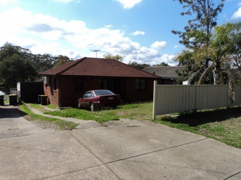34 Carrington Circuit, Leumeah NSW 2560