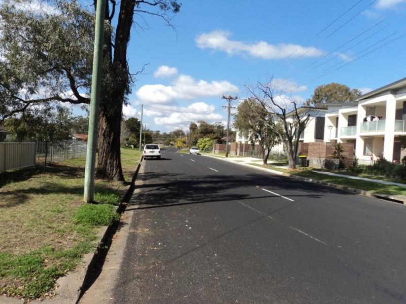 34 Carrington Circuit, Leumeah NSW 2560