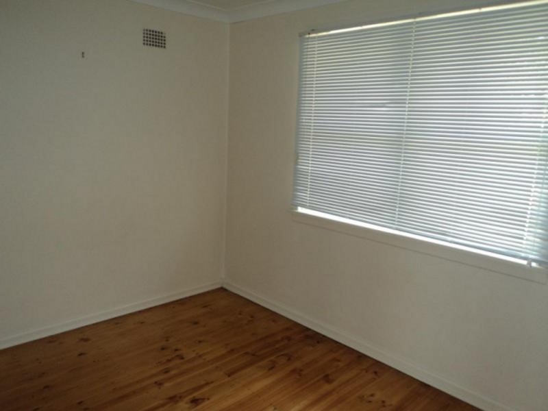 34 Carrington Circuit, Leumeah NSW 2560