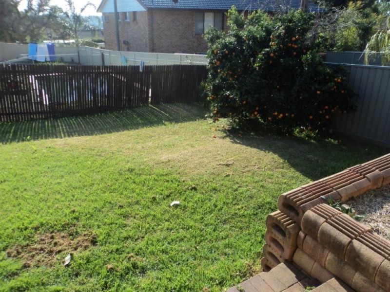 32 Parkhill Avenue, Leumeah NSW 2560