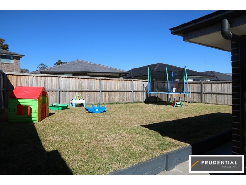 18 Kingsbury St, Airds NSW 2560