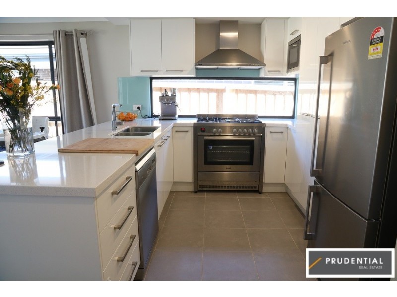 18 Kingsbury St, Airds NSW 2560