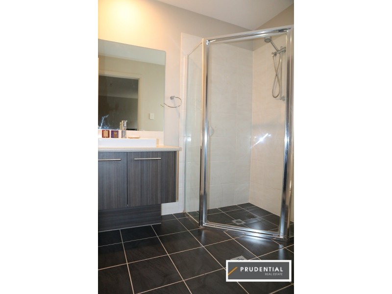 18 Kingsbury St, Airds NSW 2560