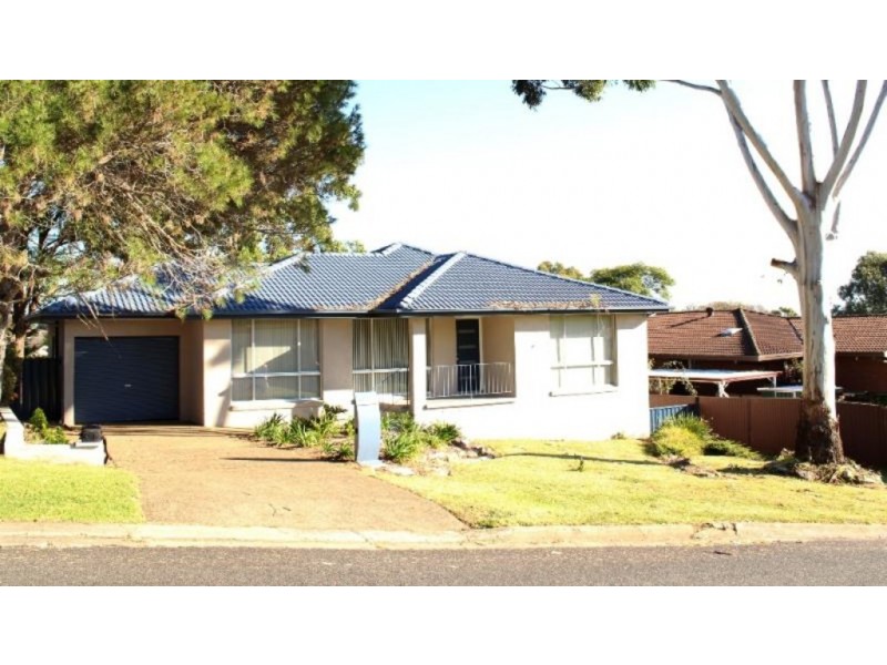 36 Bimbadeen Avenue, Bradbury NSW 2560