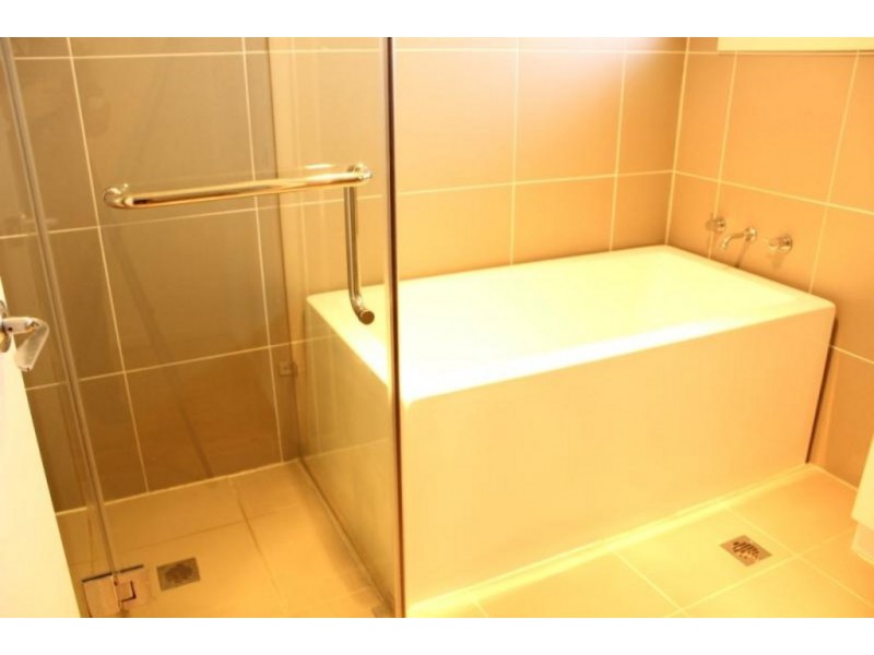 36 Bimbadeen Avenue, Bradbury NSW 2560