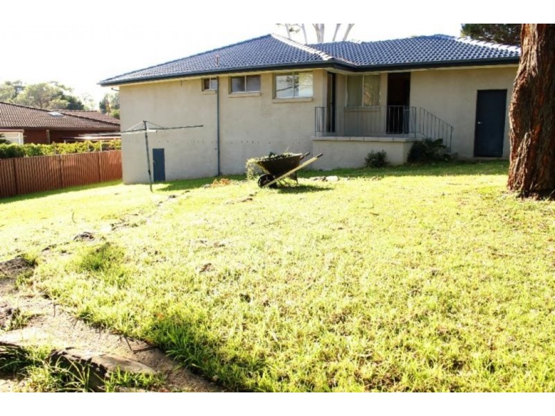 36 Bimbadeen Avenue, Bradbury NSW 2560