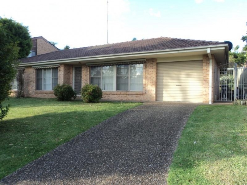 33 Malachite Road, Eagle Vale NSW 2558