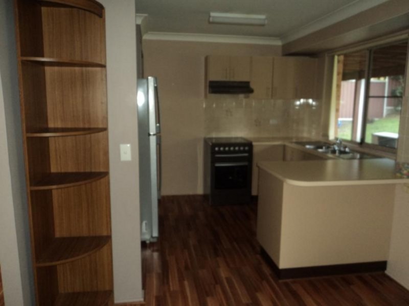 33 Malachite Road, Eagle Vale NSW 2558