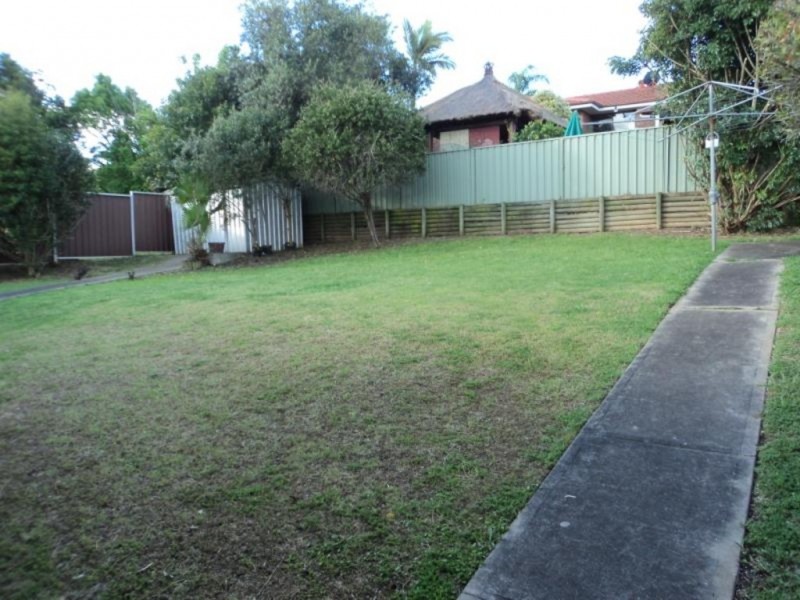 33 Malachite Road, Eagle Vale NSW 2558