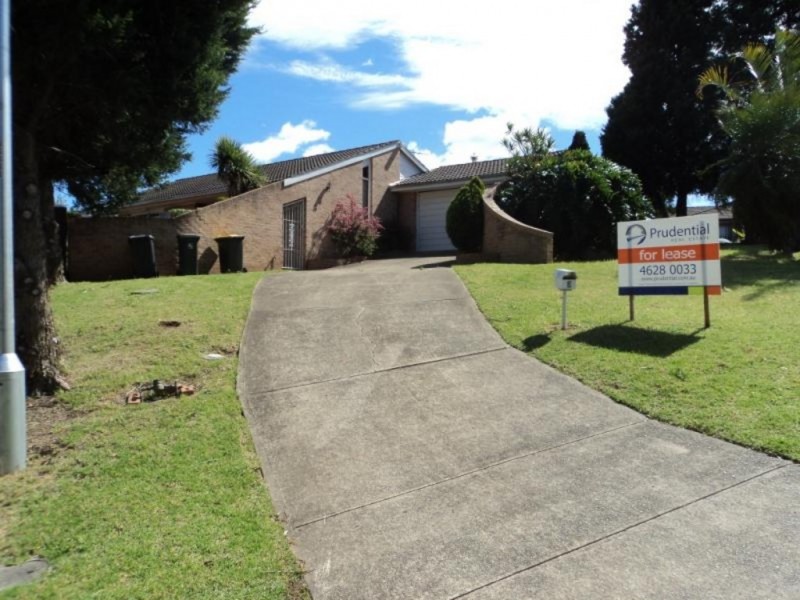3 Thames Place, Kearns NSW 2558