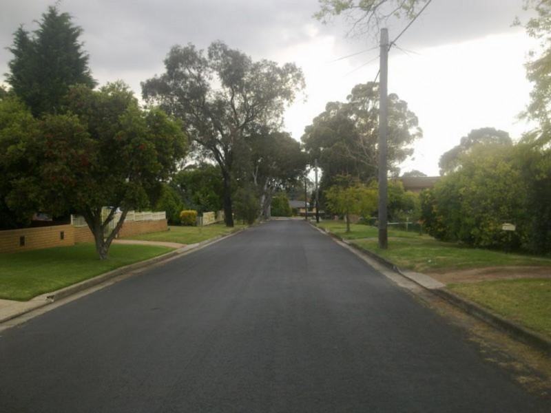 9 Tallawarra Road, Leumeah NSW 2560