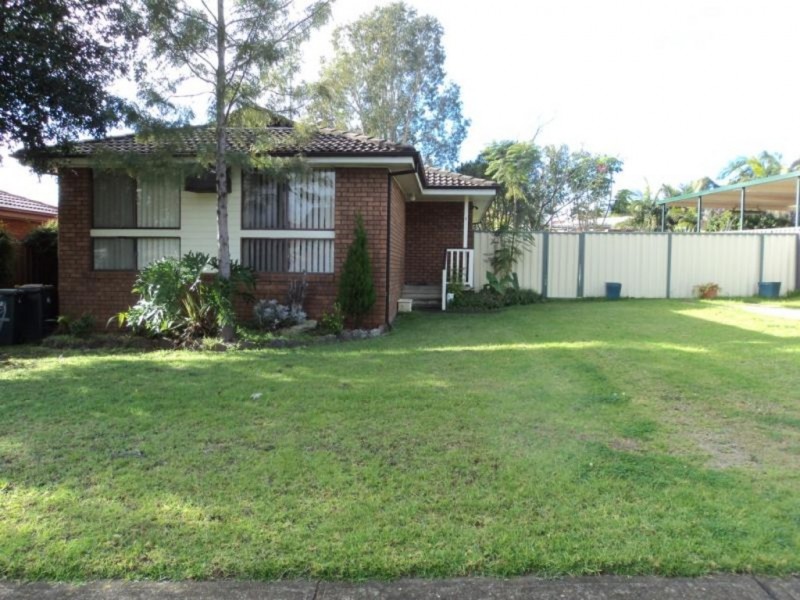 4 Northsteyne Road, Woodbine NSW 2560