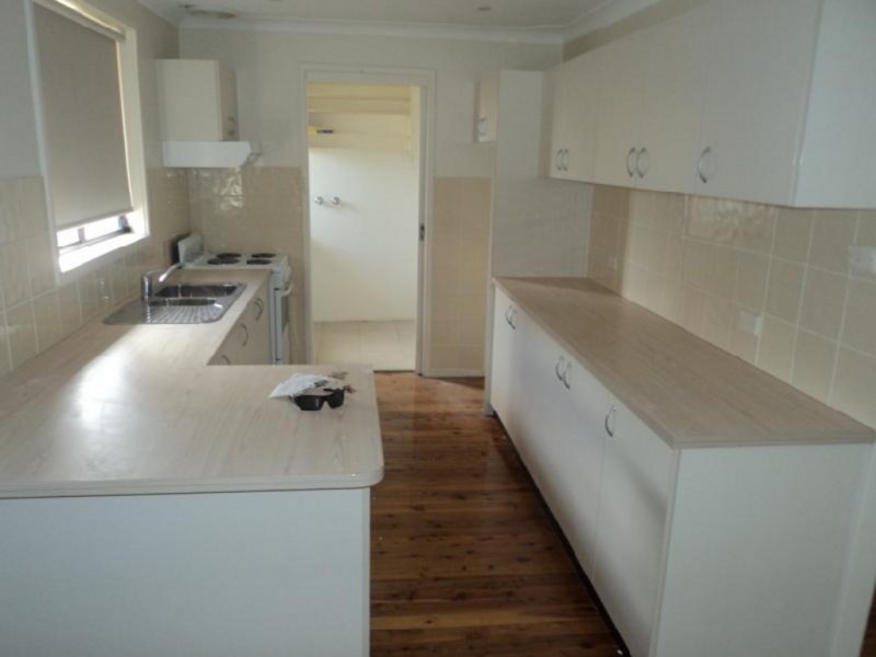 4 Northsteyne Road, Woodbine NSW 2560