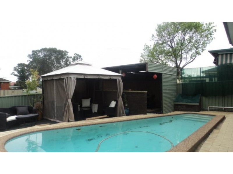 19 Lawson Street, Campbelltown NSW 2560