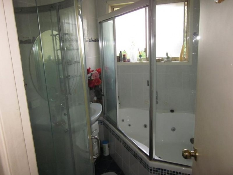 12 Day Place Minto, Minto NSW 2566