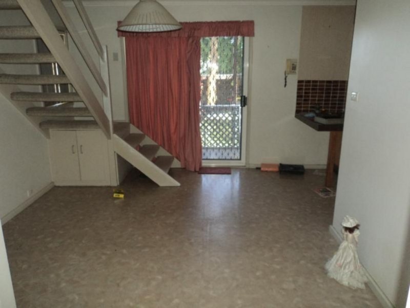 3 Kendall Street, Campbelltown NSW 2560