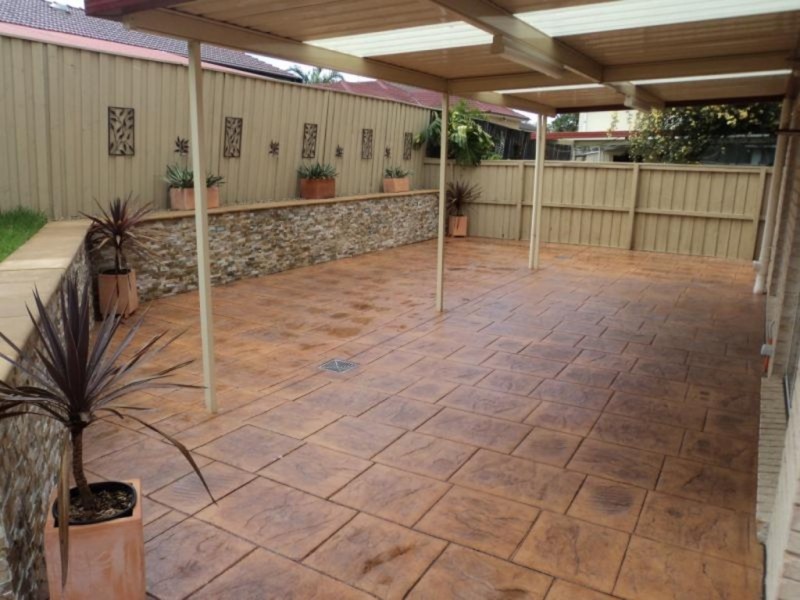21 Nettletree Place, Casula NSW 2170