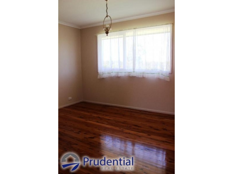 28 Macleay Street, Bradbury NSW 2560