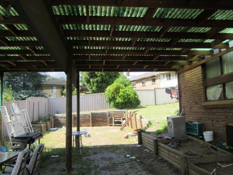 16 Elouera Crescent Woodbine, Woodbine NSW 2560