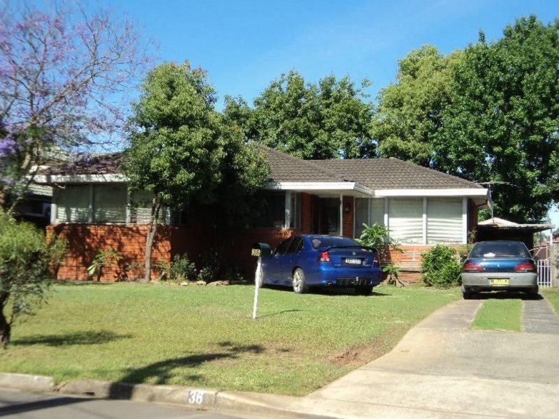 36 Woronora Ave, Leumeah NSW 2560