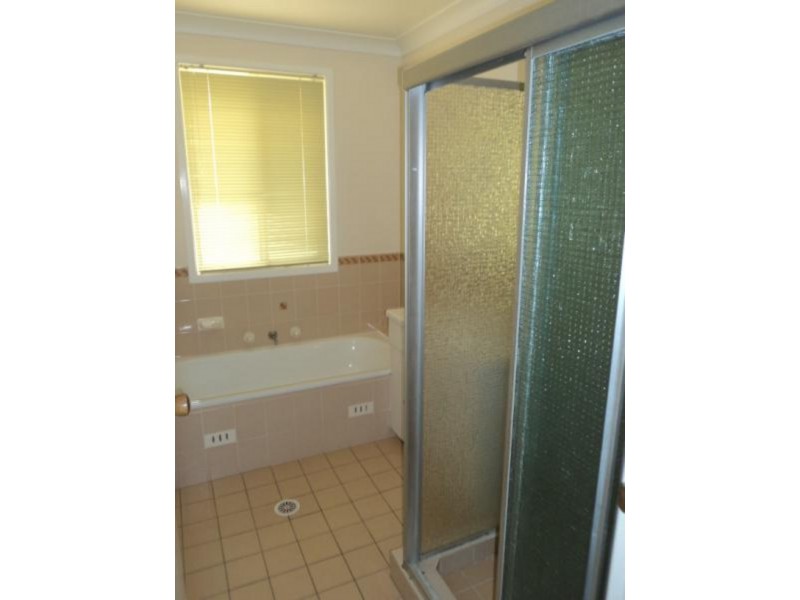 19 Cusack Place, St Helens Park NSW 2560